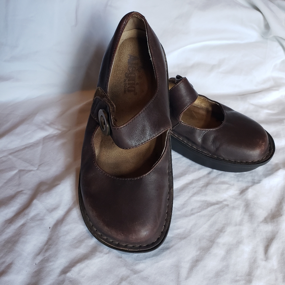 Alegria Paloma brown leather shoes